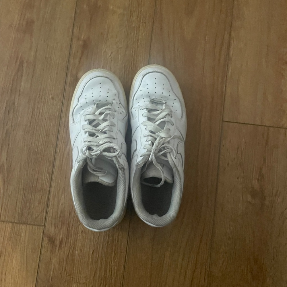 White Nike AirForce 1’s